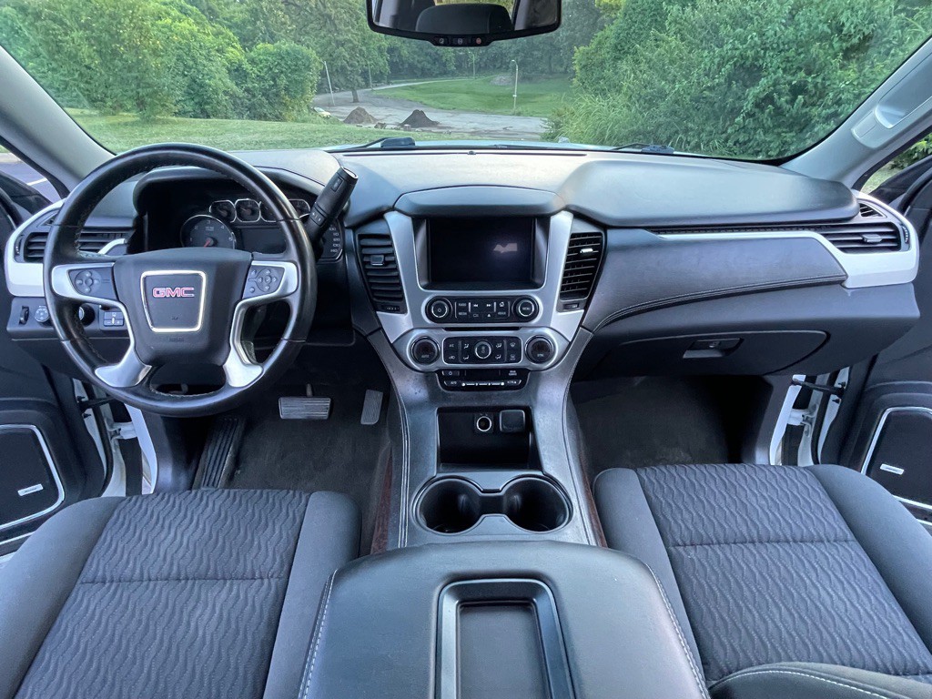 2015 GMC Yukon Image 13