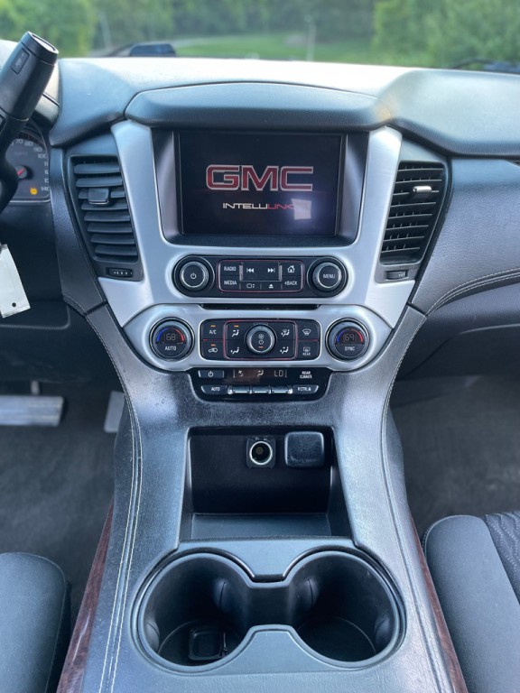 2015 GMC Yukon Image 20
