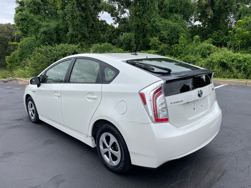 2015 Toyota Prius Image 7