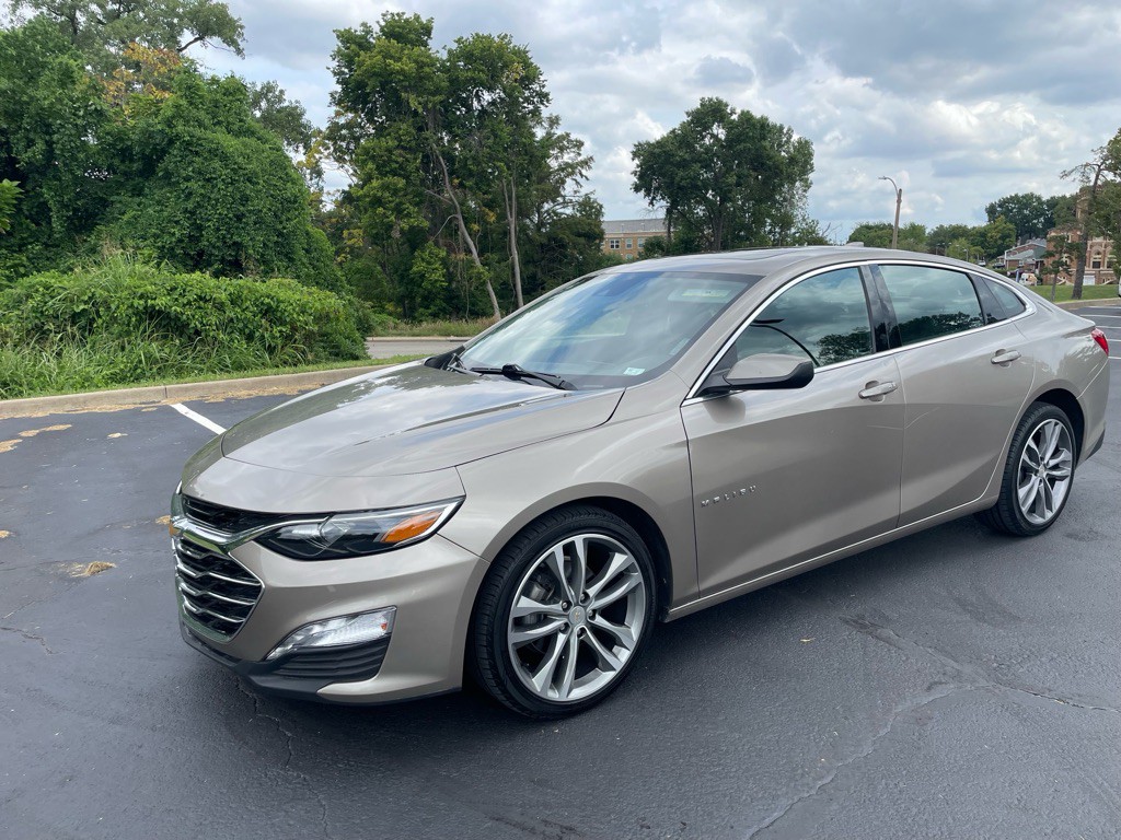 2023 Chevrolet Malibu Image 1