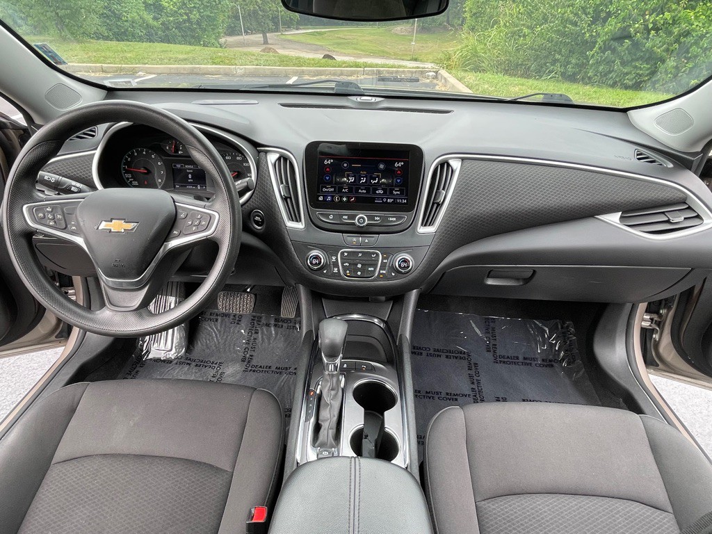 2023 Chevrolet Malibu Image 13