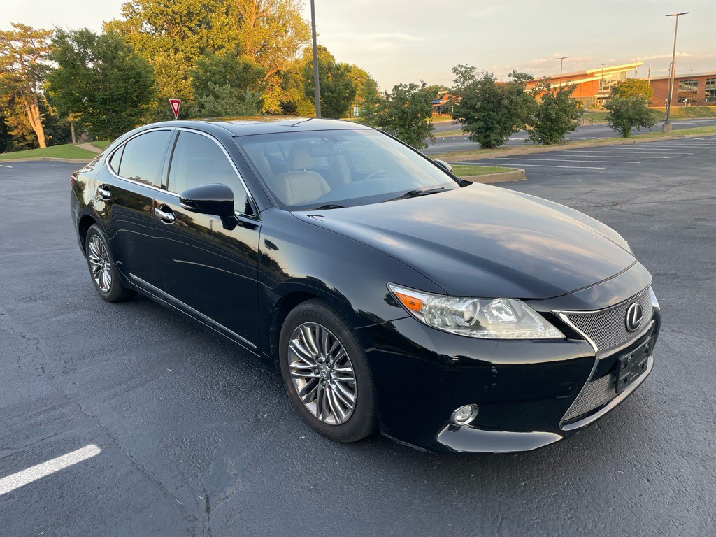 2015 Lexus ES 350 Image 4