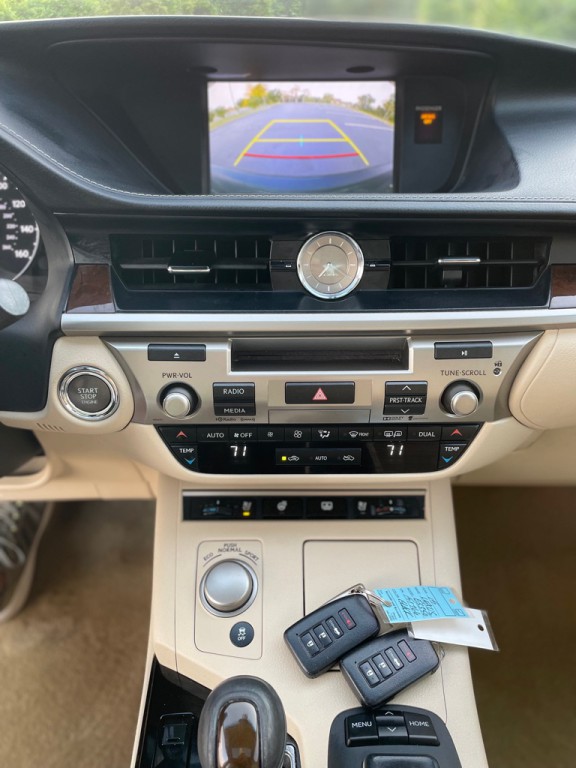 2015 Lexus ES 350 Image 20
