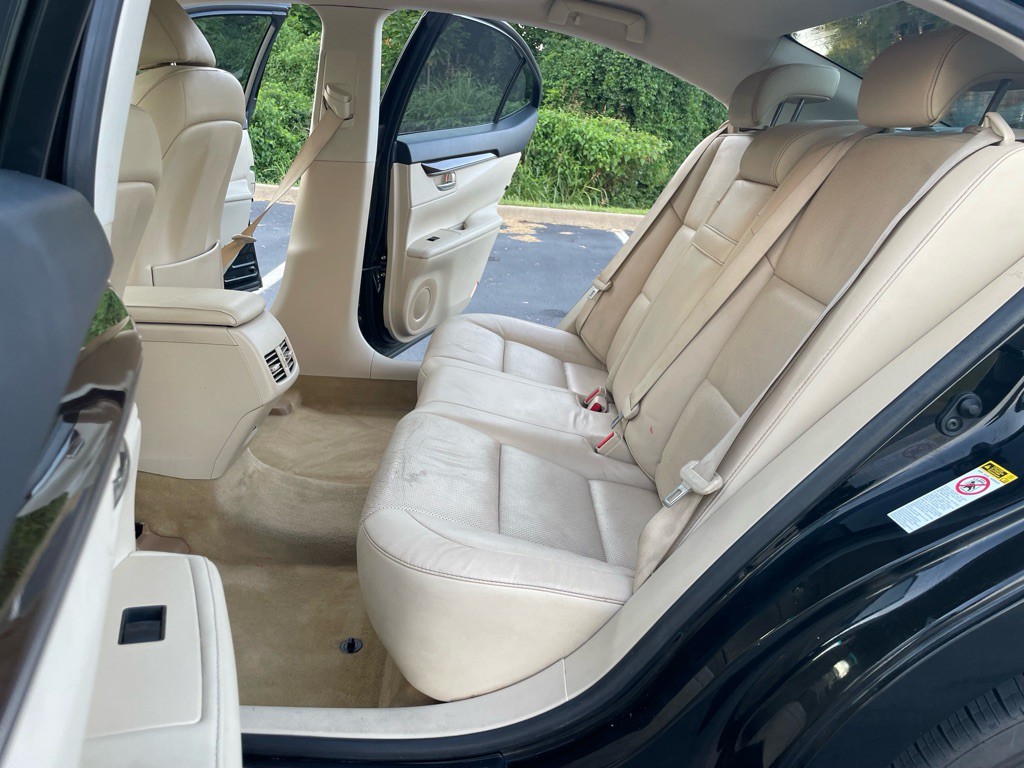 2015 Lexus ES 350 Image 26