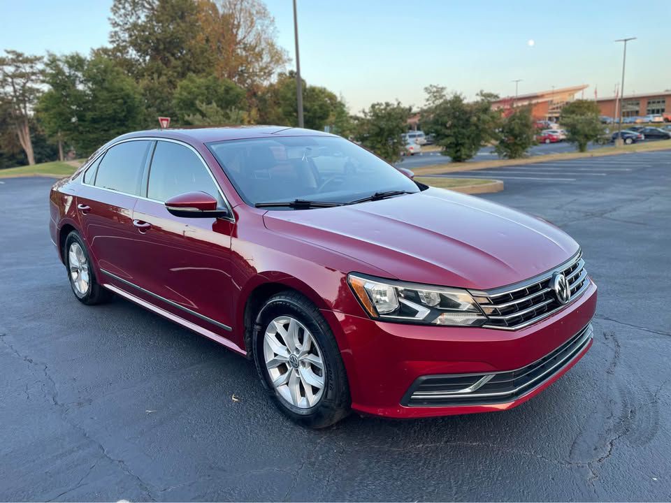 2016 Volkswagen Passat Image 4