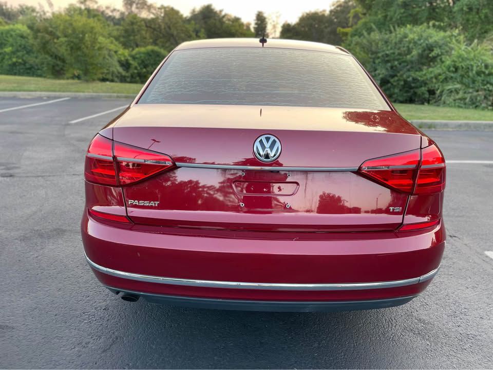2016 Volkswagen Passat Image 7