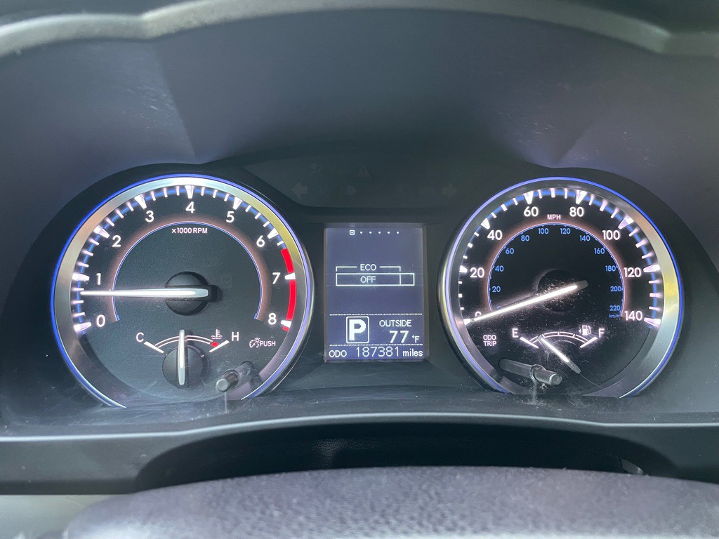 2016 Toyota Highlander Image 19