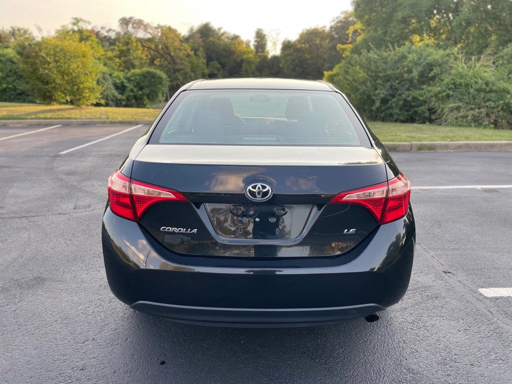 2017 Toyota Corolla Image 8
