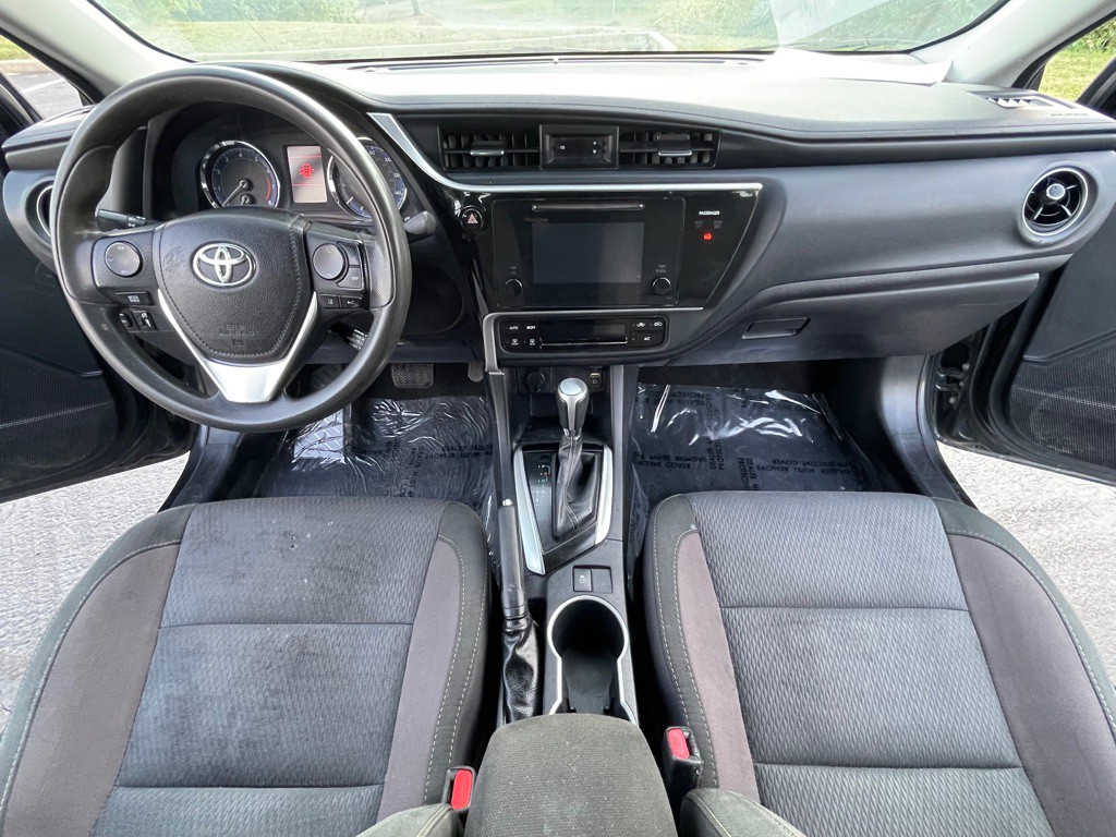 2017 Toyota Corolla Image 13