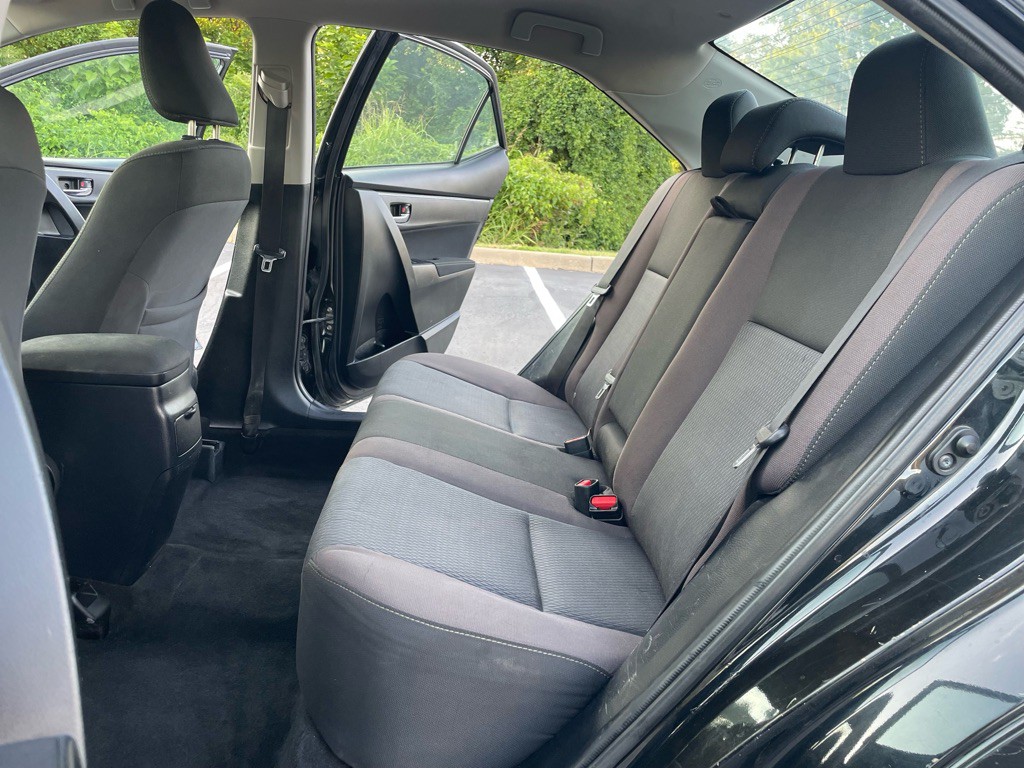 2017 Toyota Corolla Image 23