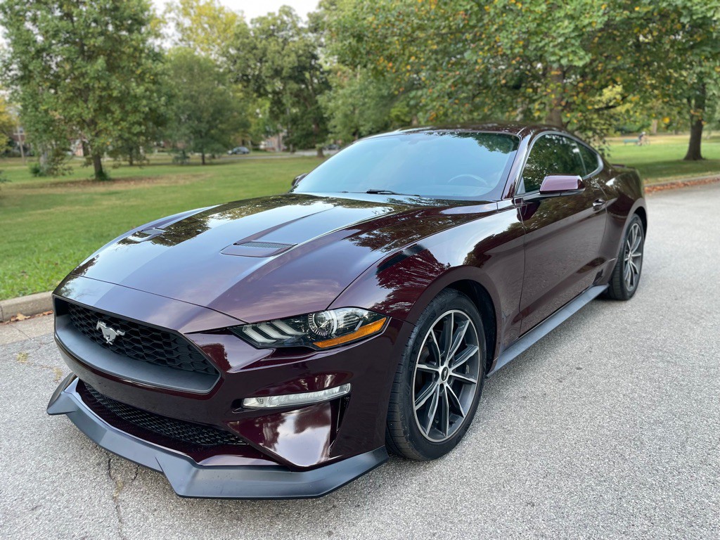 2018 Ford Mustang Image 1