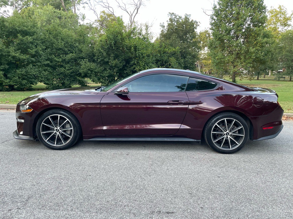 2018 Ford Mustang Image 3