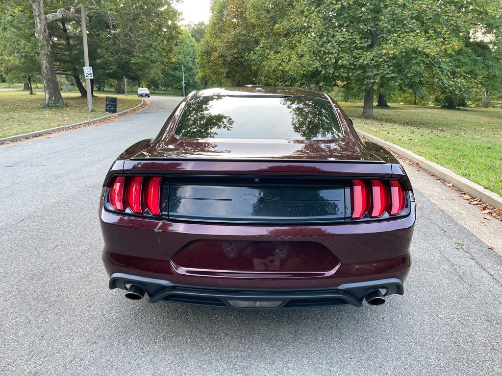 2018 Ford Mustang Image 8