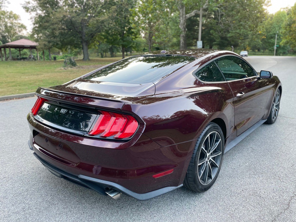 2018 Ford Mustang Image 9