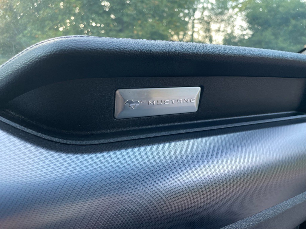 2018 Ford Mustang Image 26