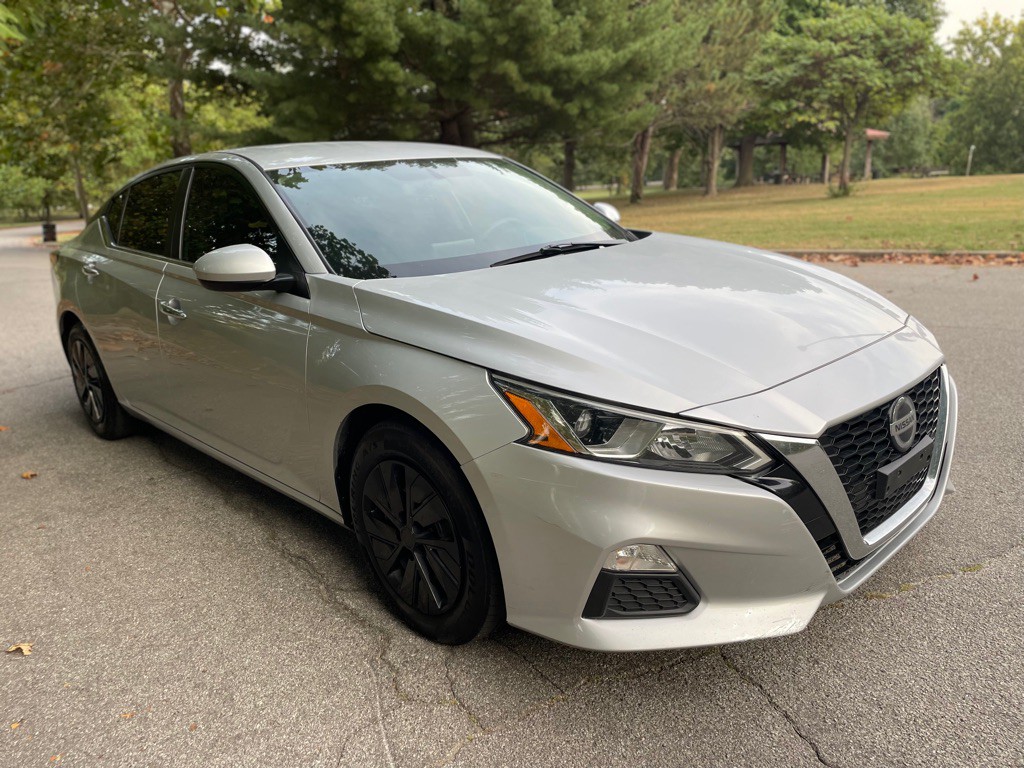 2020 Nissan Altima Image 4