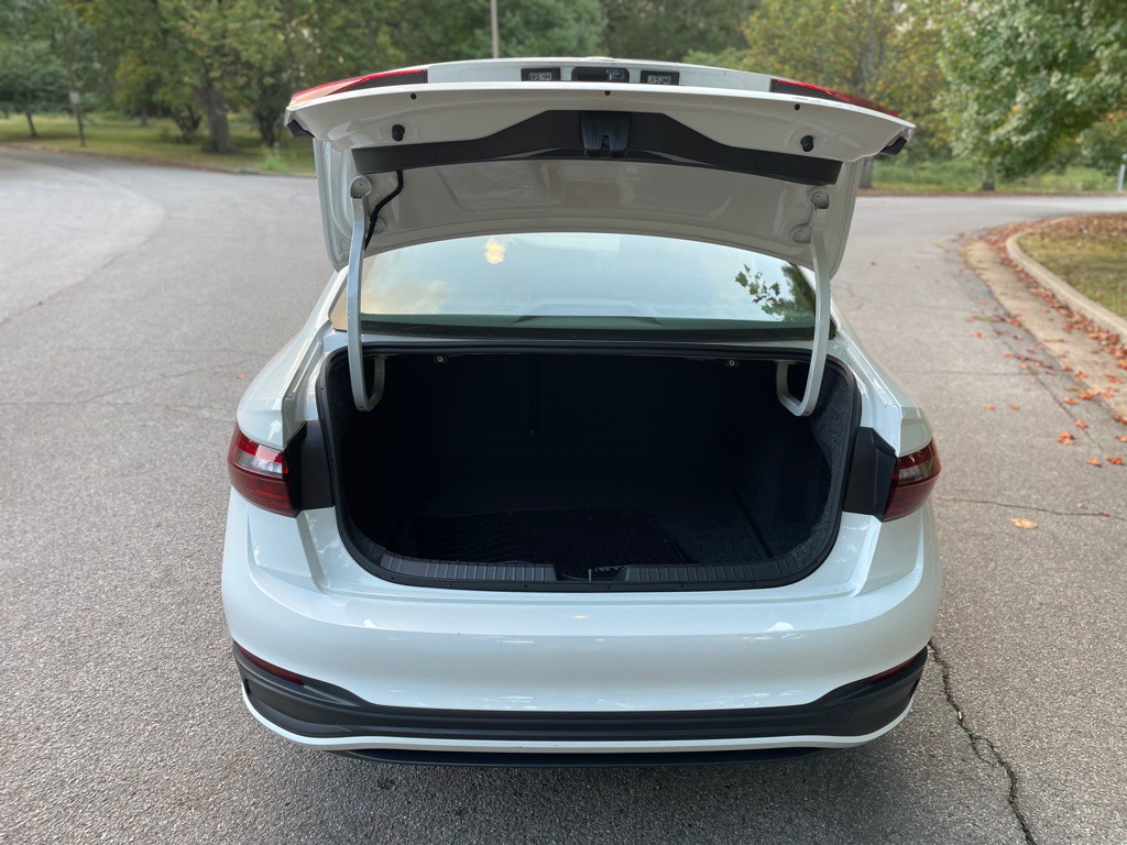 2024 Volkswagen Jetta Image 11