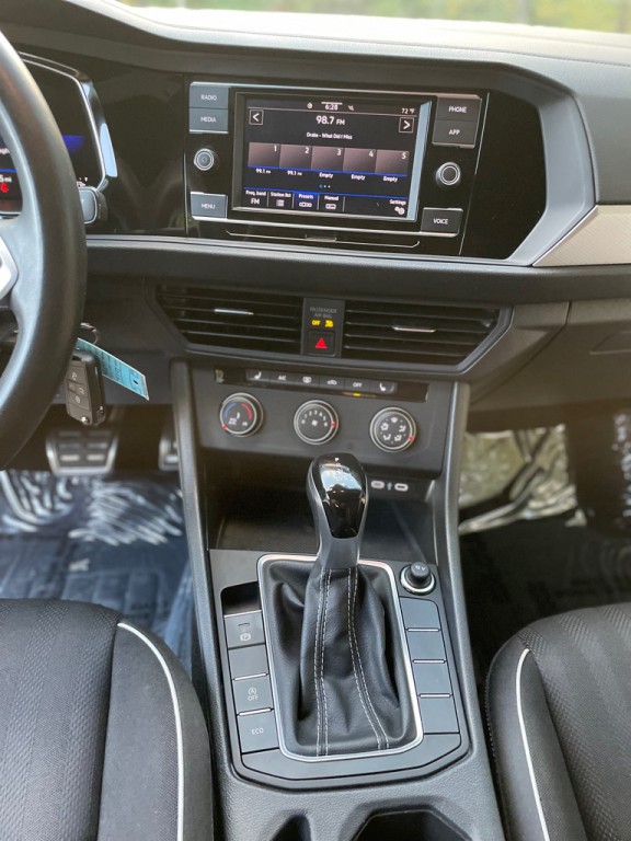 2024 Volkswagen Jetta Image 16