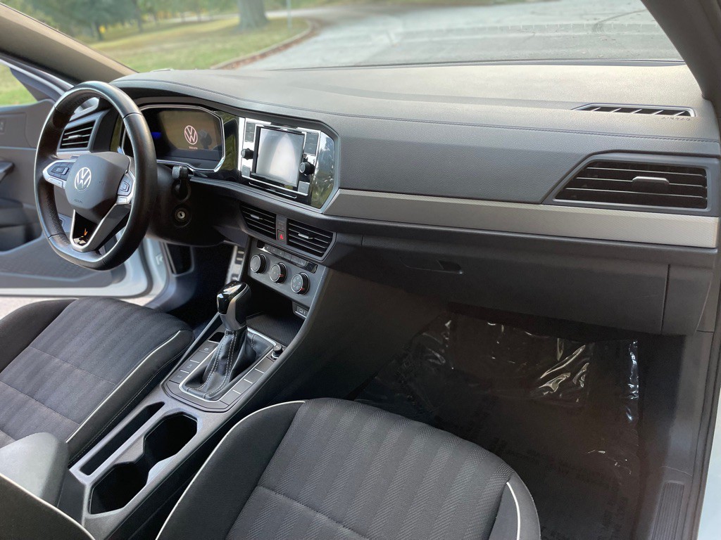 2024 Volkswagen Jetta Image 17