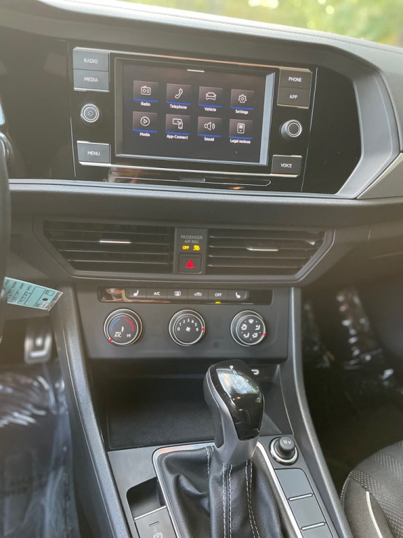 2024 Volkswagen Jetta Image 20