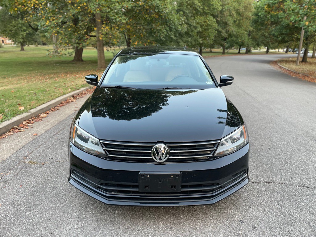 2015 Volkswagen Jetta Image 2