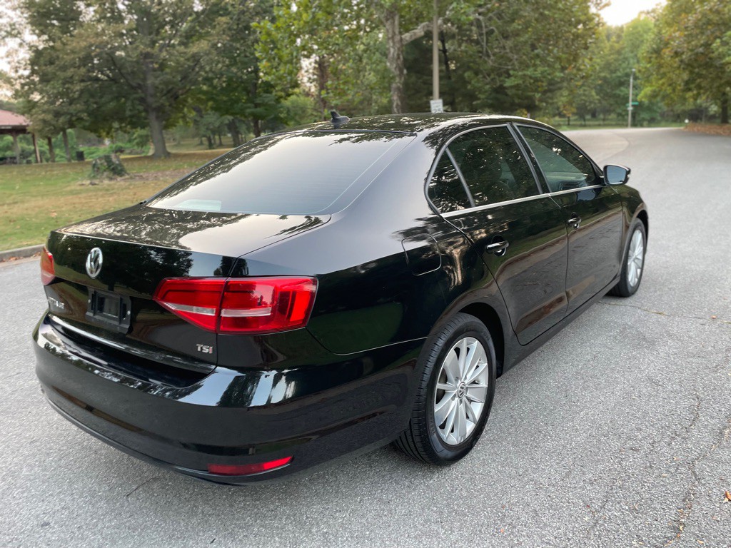 2015 Volkswagen Jetta Image 9