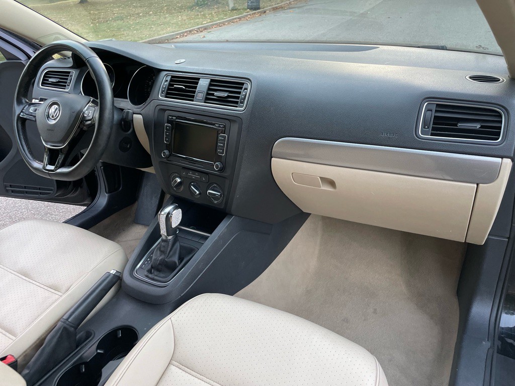 2015 Volkswagen Jetta Image 17