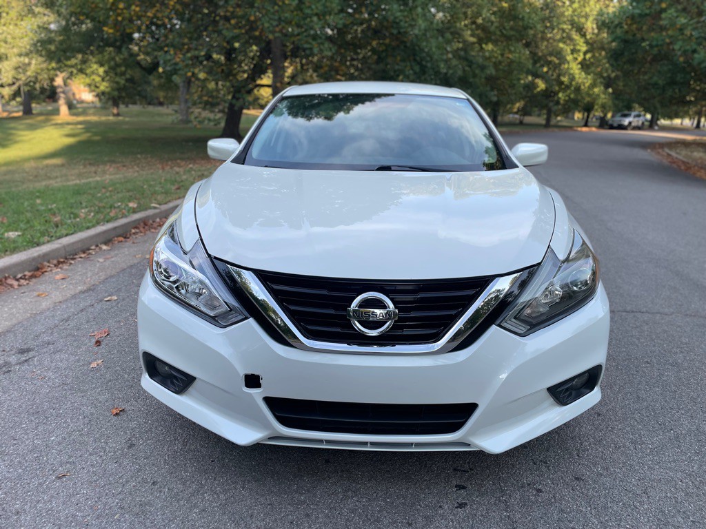 2016 Nissan Altima Image 5