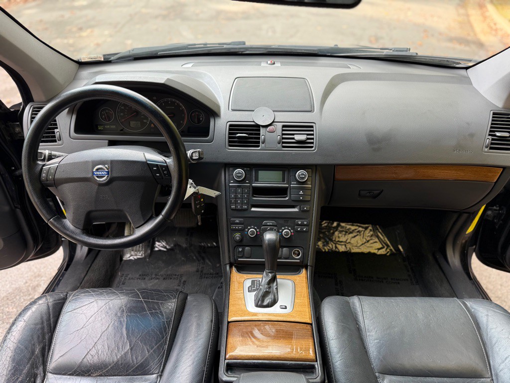 2008 Volvo XC90 Image 8