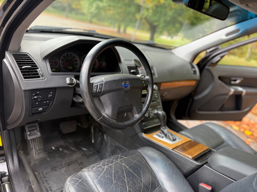 2008 Volvo XC90 Image 10