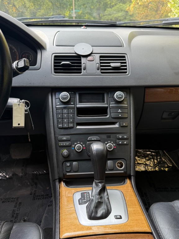 2008 Volvo XC90 Image 11