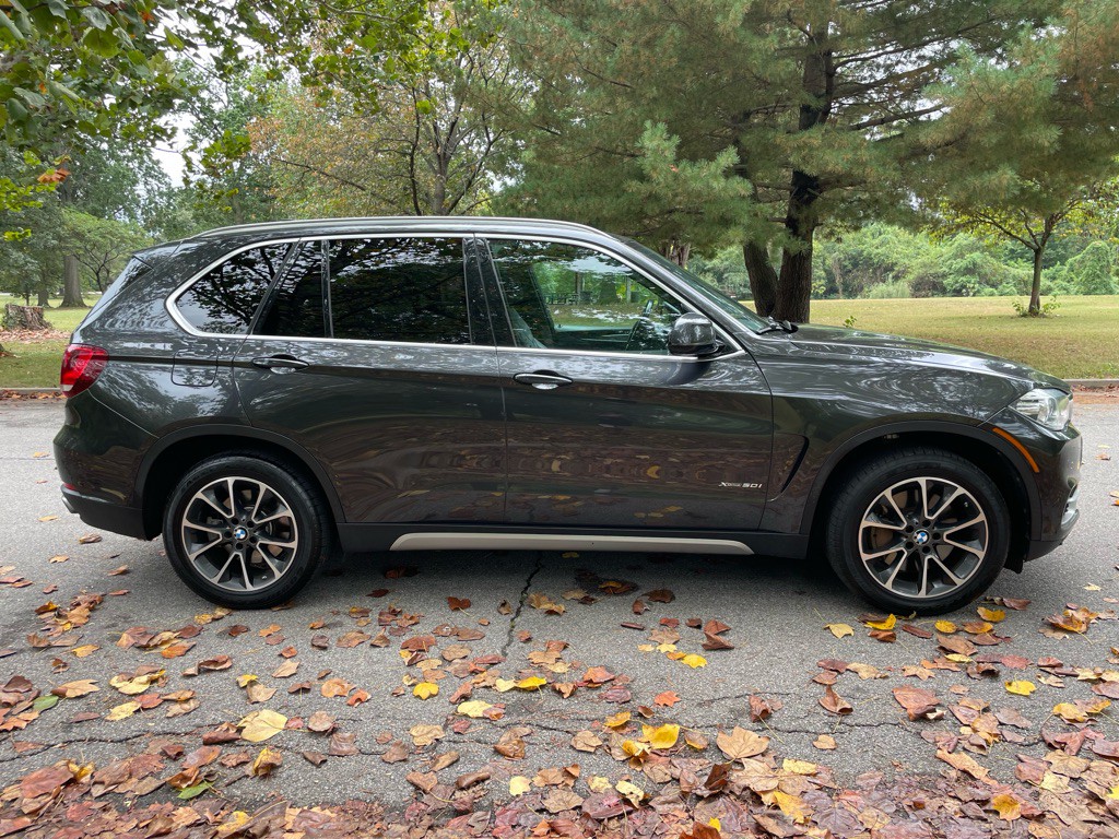 2017 BMW X5 Image 6