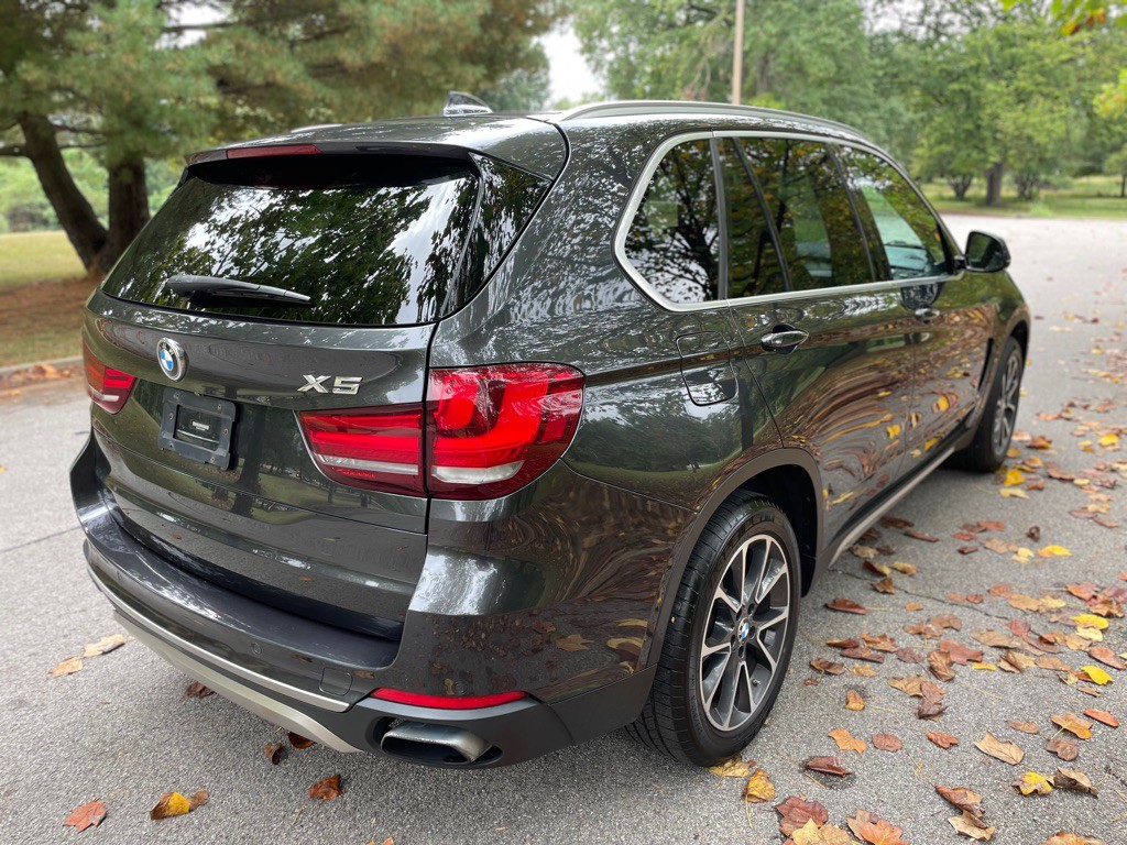 2017 BMW X5 Image 9