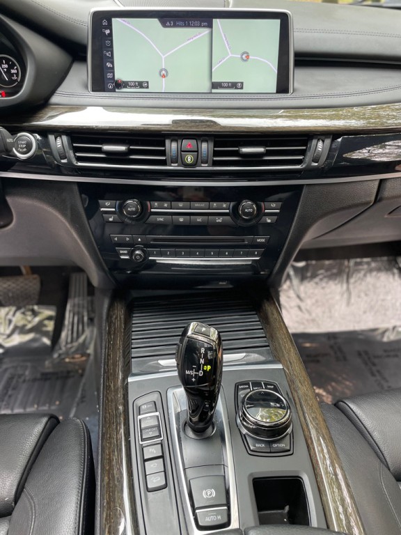 2017 BMW X5 Image 13