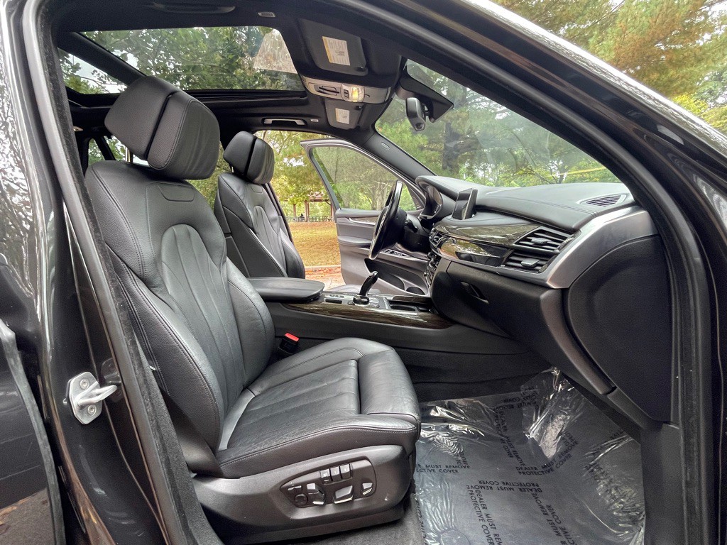 2017 BMW X5 Image 14
