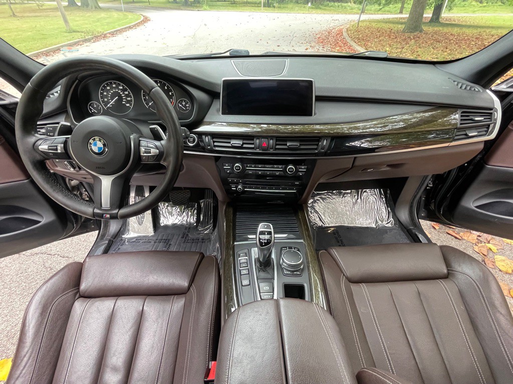 2017 BMW X5 Image 14