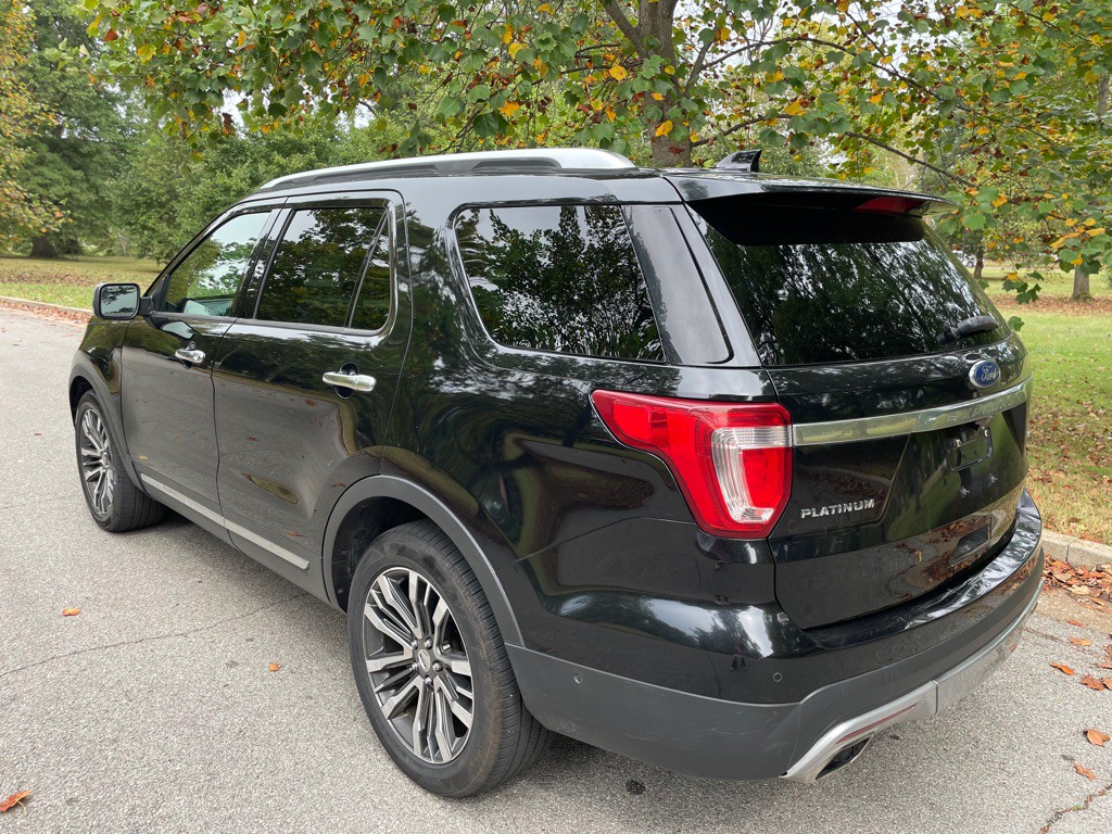 2016 Ford Explorer Image 7