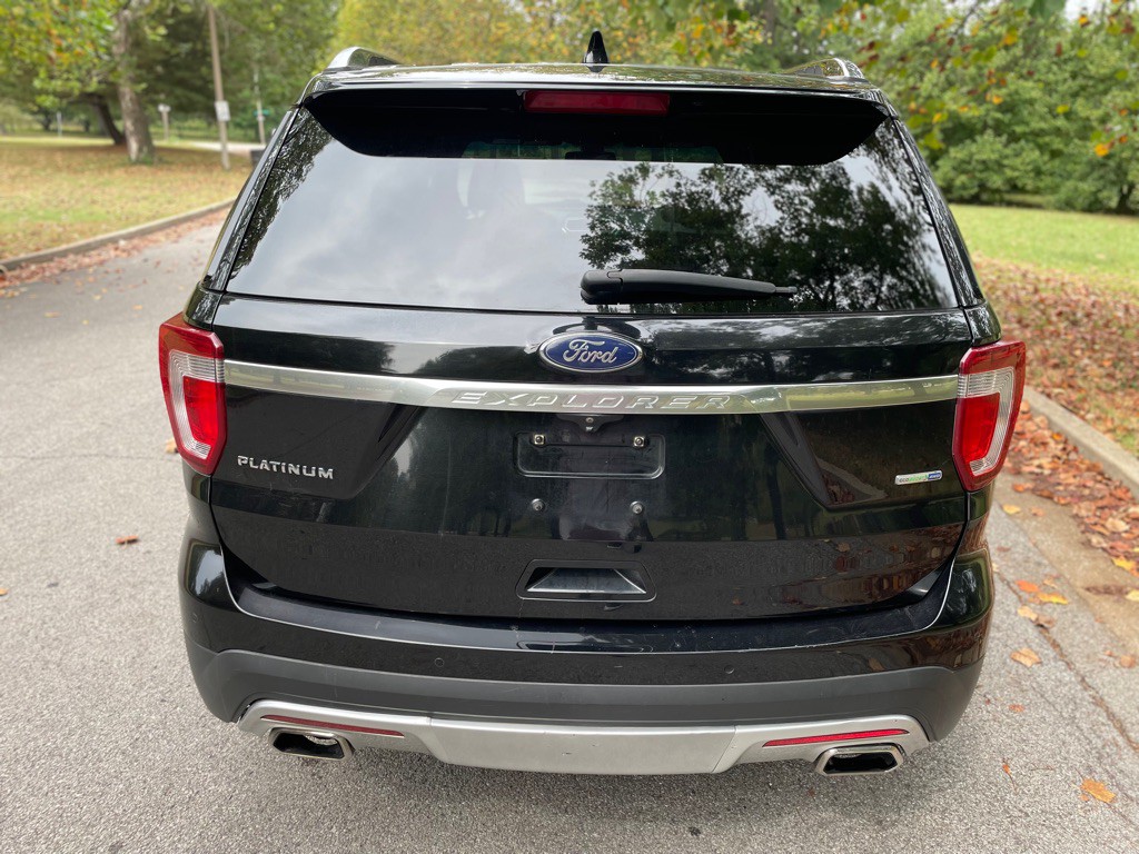 2016 Ford Explorer Image 10