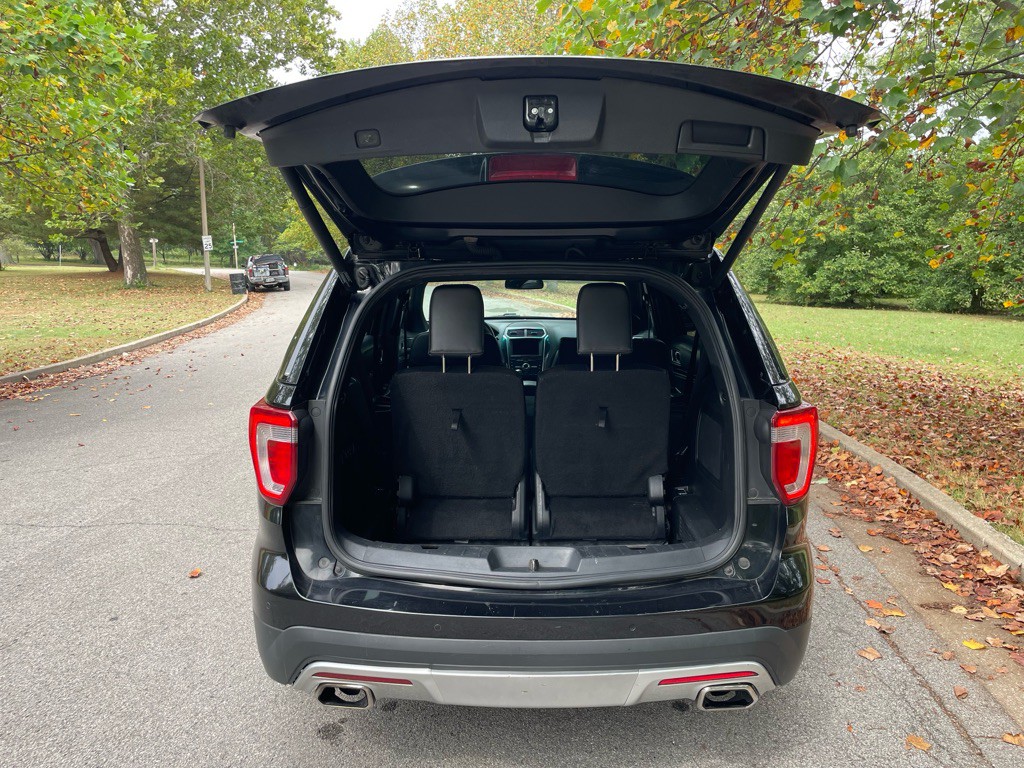 2016 Ford Explorer Image 11
