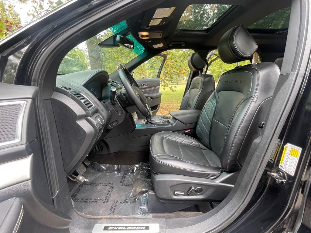 2016 Ford Explorer Image 12