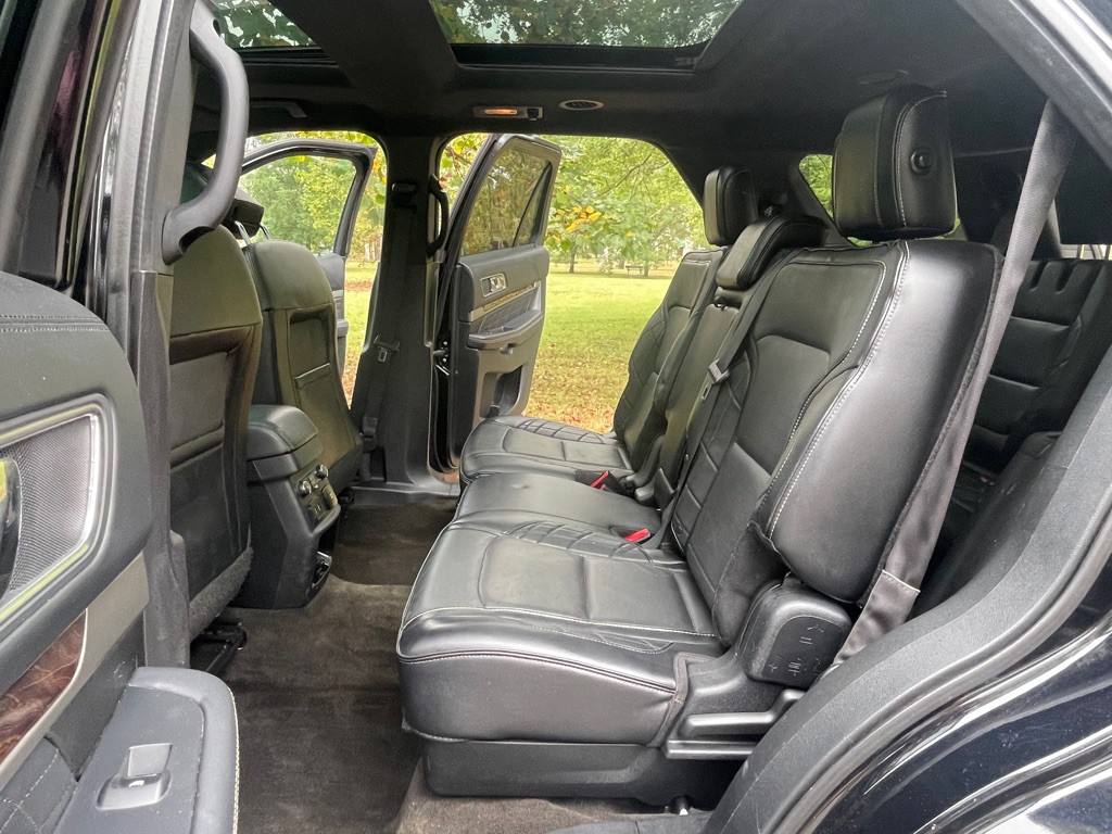 2016 Ford Explorer Image 27