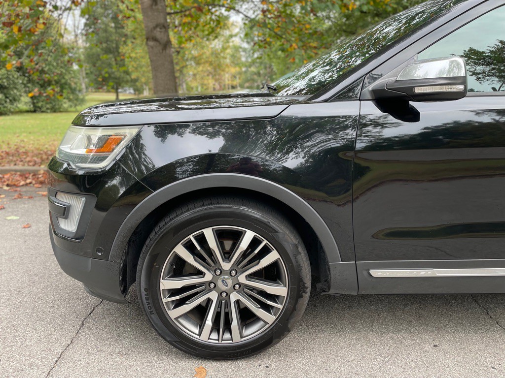 2016 Ford Explorer Image 31