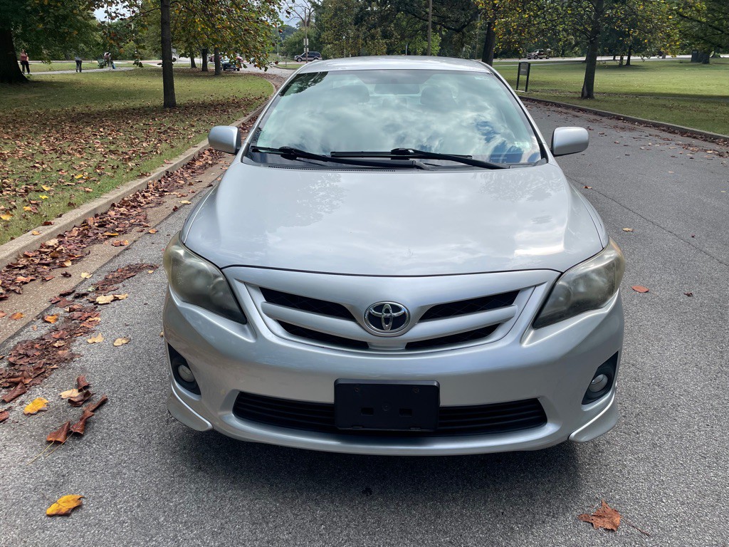 2011 Toyota Corolla Image 2