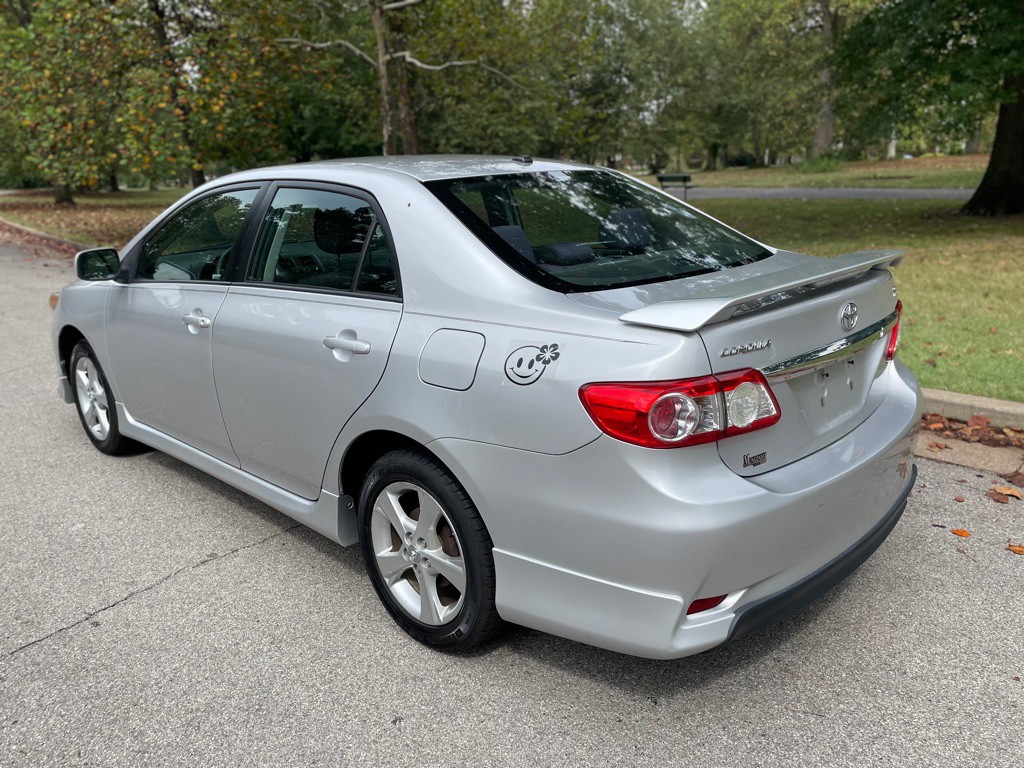 2011 Toyota Corolla Image 7