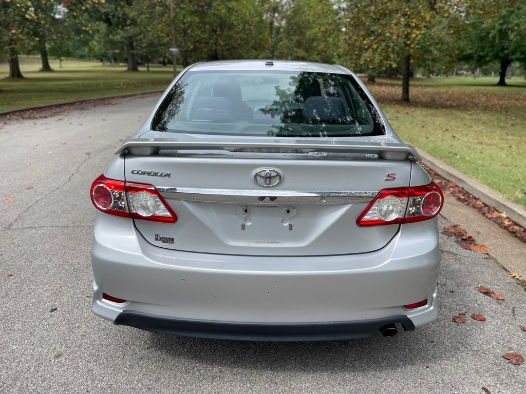 2011 Toyota Corolla Image 8