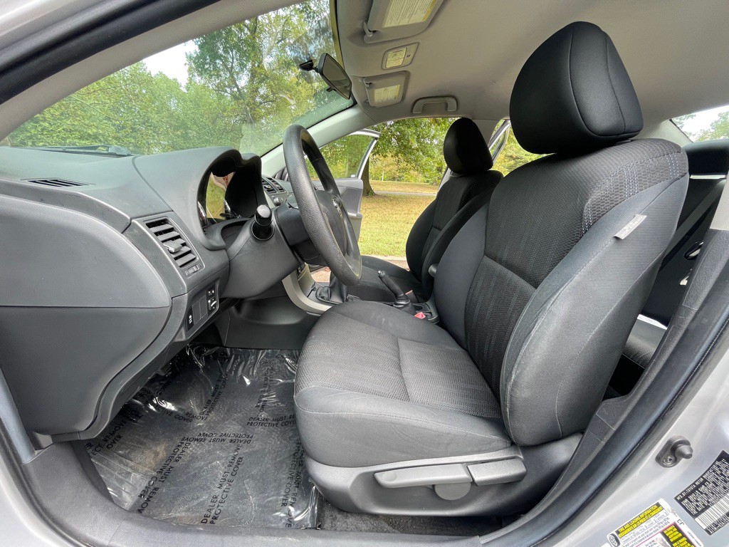 2011 Toyota Corolla Image 12