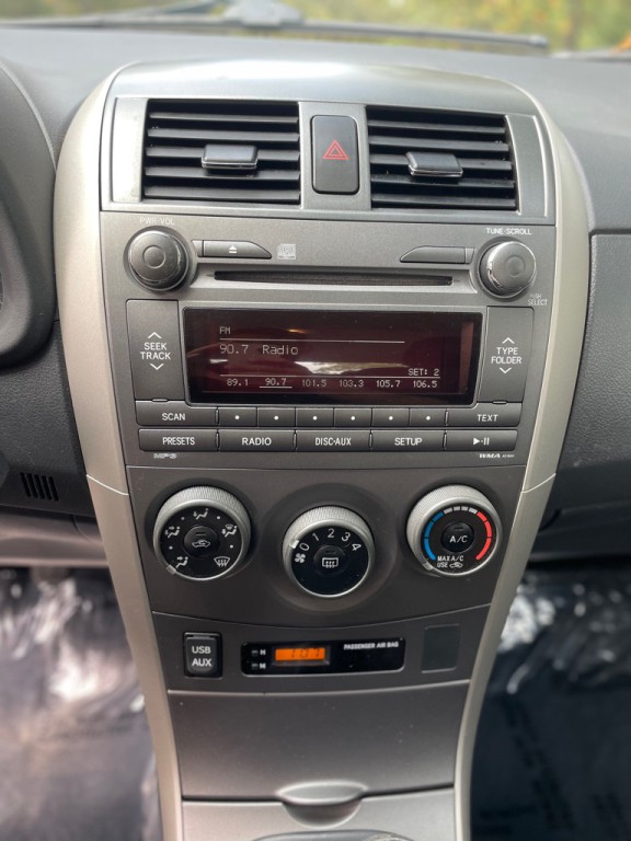2011 Toyota Corolla Image 20