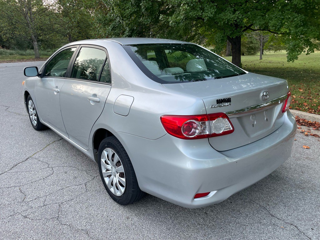 2012 Toyota Corolla Image 7