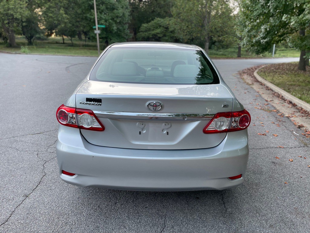 2012 Toyota Corolla Image 8