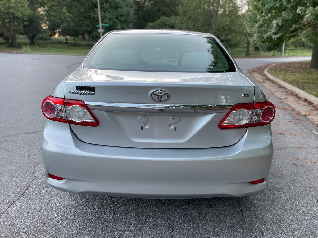 2012 Toyota Corolla Image 10